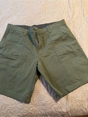 Weatherproof Men's Tactical Olive Utility Shorts size 40